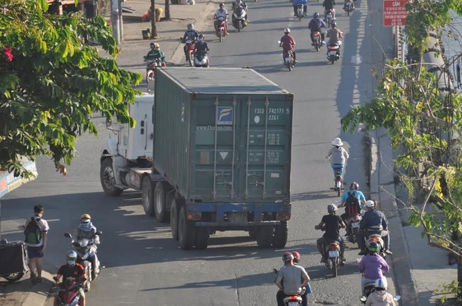 Bất an với những “hung thần” trên phố Sài Gòn - ảnh 12