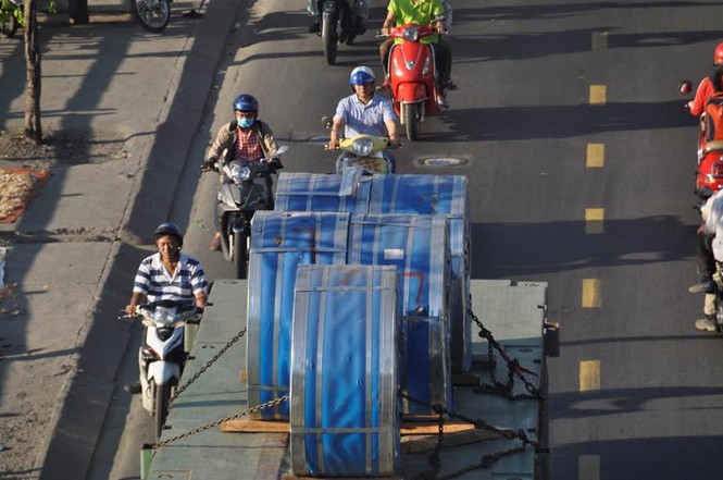 Bất an với những “hung thần” trên phố Sài Gòn - ảnh 5