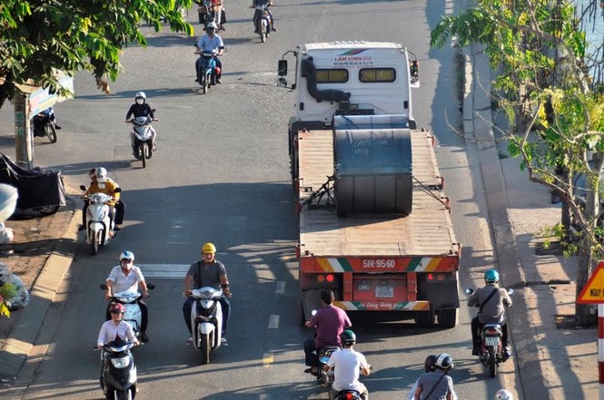 Bất an với những “hung thần” trên phố Sài Gòn - ảnh 7