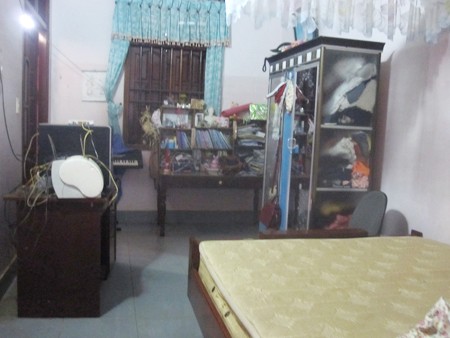 Cụ bà 90 tuổi dùng gậy chống trả kẻ giết con, cháu - ảnh 2