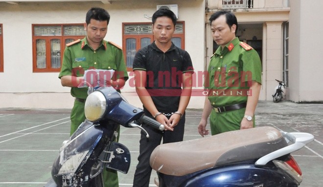 Lời khai của kẻ cứa cổ tay nạn nhân, đánh lừa công an - ảnh 1