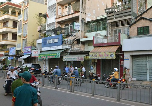 Người đàn ông tử vong sau nhiều tiếng nổ ở Sài Gòn - ảnh 1