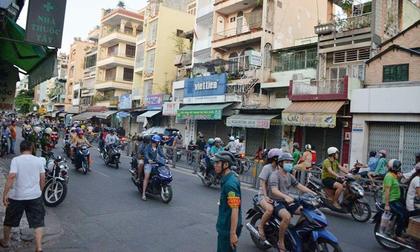 Nã súng bắn chết người ở Sài Gòn: Trinh sát tinh nhuệ vào cuộc - ảnh 1