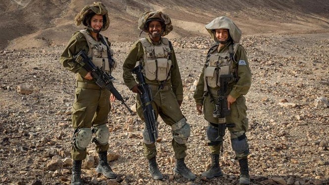 Nữ binh sĩ Israel và vẻ đẹp của bóng hồng trong lửa đạn - ảnh 9