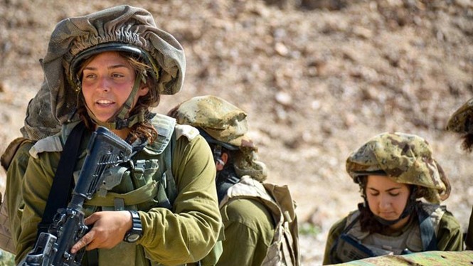 Nữ binh sĩ Israel và vẻ đẹp của bóng hồng trong lửa đạn - ảnh 3