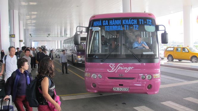 Làm gì để không bị lạc tại nhà ga hàng không lớn nhất nước? - ảnh 10