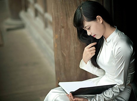 Vẻ đẹp dịu ngọt của các nữ sinh trường Giao thông - ảnh 2