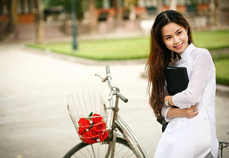 Vẻ đẹp dịu ngọt của các nữ sinh trường Giao thông - ảnh 4