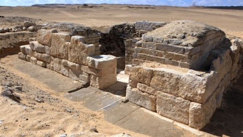 Phát hiện lăng mộ vợ pharaoh Ai Cập cổ đại - ảnh 1