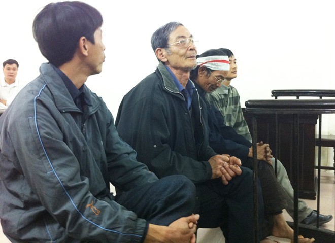 Xây nhà thờ họ, ông lão 62 hô người tung dây xích trói cháu - ảnh 1
