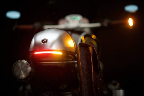 Cận cảnh BMW R NineT theo phong cách 'cafe racer' - ảnh 10
