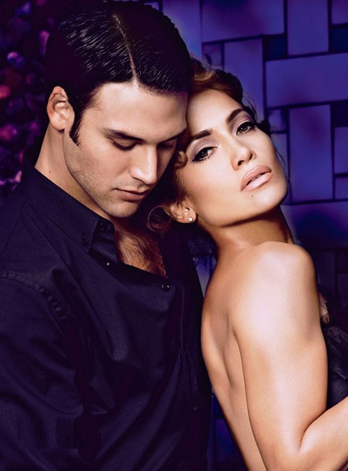 Jennifer Lopez đóng cảnh nóng với người trẻ hơn mình 18 tuổi - ảnh 1