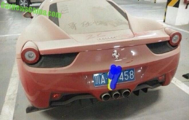 Ferrari 458 Italia bị bỏ rơi tại Trung Quốc - ảnh 1