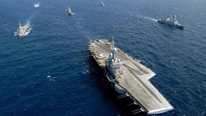 Tận thấy tàu bay 'khủng' của Hải quân Pháp - ảnh 1