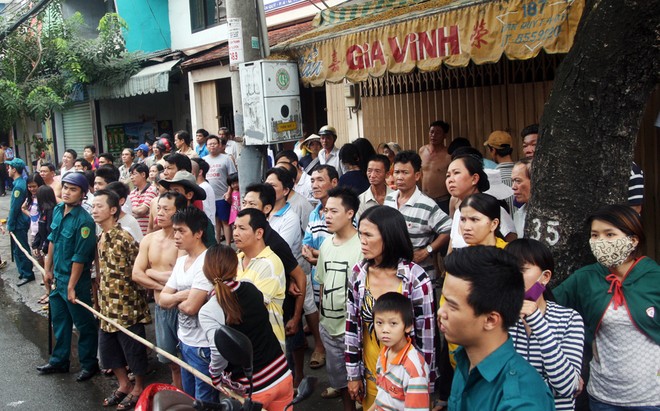 Cháy rụi căn nhà hai tầng sản xuất hàng mây tre - ảnh 7