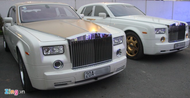 Bộ đôi Rolls-Royce Phantom mạ vàng của đại gia Thái Nguyên - ảnh 1