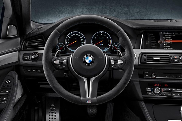 Tỷ phú Mỹ chi 700.000 USD mua BMW M5 bản đặc biệt - ảnh 8
