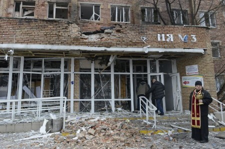 Sân bay Donetsk bị đánh sập, hơn 200 người thiệt mạng - ảnh 2