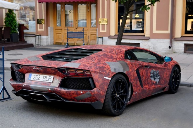 'Phù phép' siêu xe Aventador thành thiết giáp - ảnh 5
