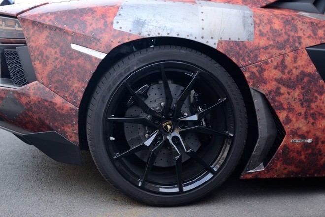 'Phù phép' siêu xe Aventador thành thiết giáp - ảnh 7