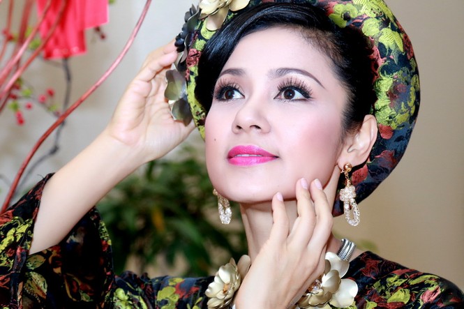 Cận cảnh nhan sắc “vượt thời gian” của diễn viên Việt Trinh - ảnh 2