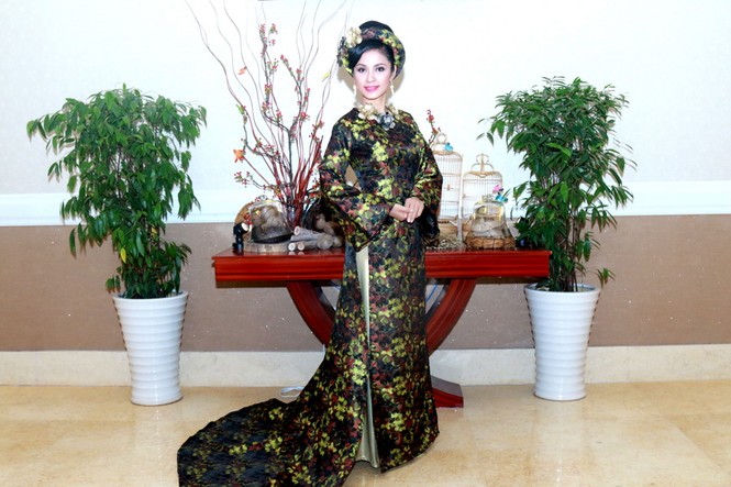 Cận cảnh nhan sắc “vượt thời gian” của diễn viên Việt Trinh - ảnh 5