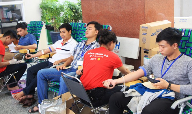 Hành trình Đỏ TPHCM 2016 góp hơn 700 đơn vị máu - ảnh 3