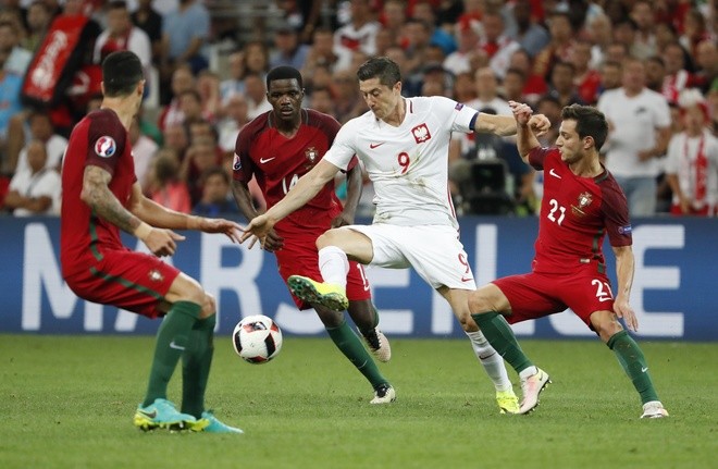 EURO 2016: Chiến địa chôn vùi những 'đại pháo' - ảnh 2