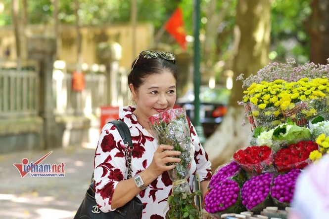 Nhan sắc của Đại tá Công an thủ vai 'Ni cô Huyền Trang' - ảnh 1