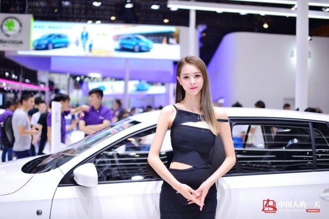 Người mẫu 9x kiếm tiền tự mua xe sang - ảnh 5