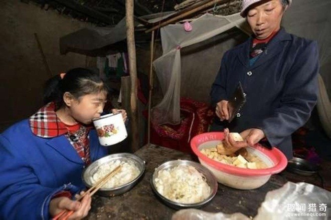Kỳ lạ bé gái hai ngày ăn hết 5 kg gạo - ảnh 6