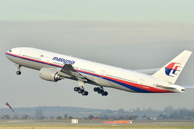 Malaysia xác nhận tìm thấy nhiều mảnh vỡ máy bay MH370 - ảnh 1