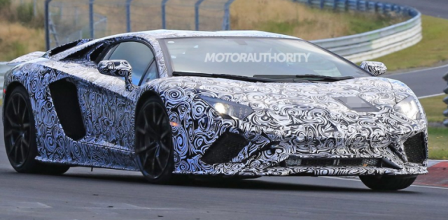 Lamborghini Aventador 2018 lộ diện trên đường thử - ảnh 1