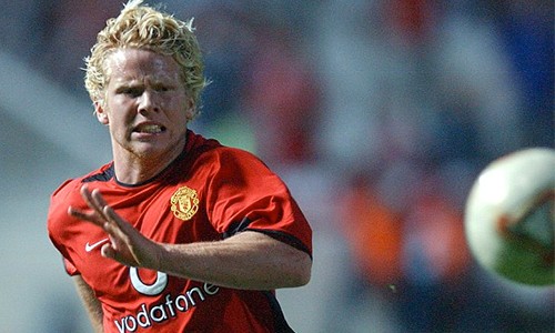 Ferguson nổi giận vì Beckham xin đi máy bay tới sân tập - ảnh 1