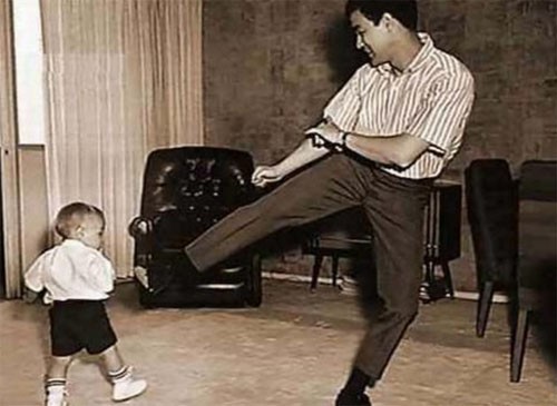 Khoảnh khắc đời thường của Lý Tiểu Long bên vợ con - ảnh 4