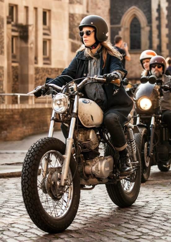 Sự quyến rũ 'chết người' của những nữ biker - ảnh 13
