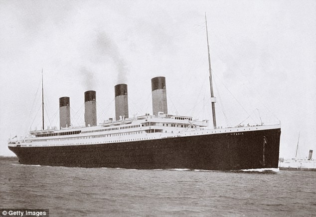 Trung Quốc đóng tàu Titanic “nhái” để hút khách du lịch - ảnh 2