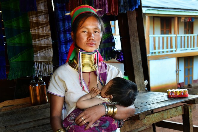 Bộ tộc phụ nữ 'hươu cao cổ' ở Myanmar trước nguy cơ mai một - ảnh 5