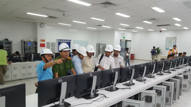 EVN mở cửa nhà máy nhiệt điện để người dân giám sát - ảnh 1