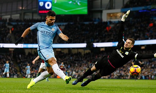 Man City thắng nhọc nhằn trong thế mất người - ảnh 1