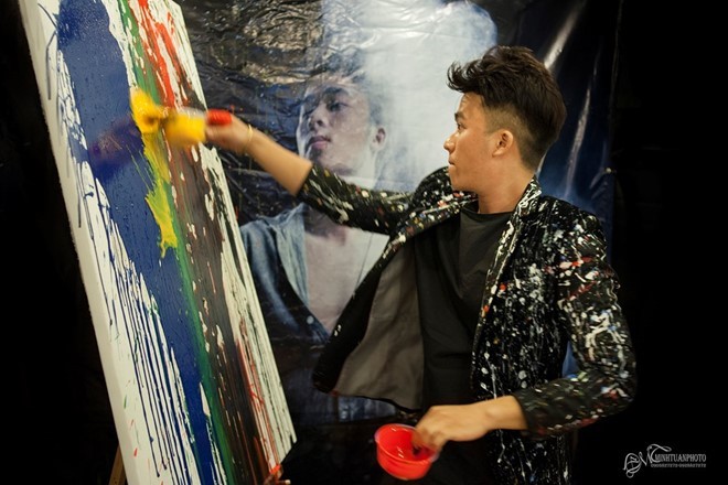 Hoa hậu và Jang Mi dự trao giải Quả bóng vàng VN - ảnh 7