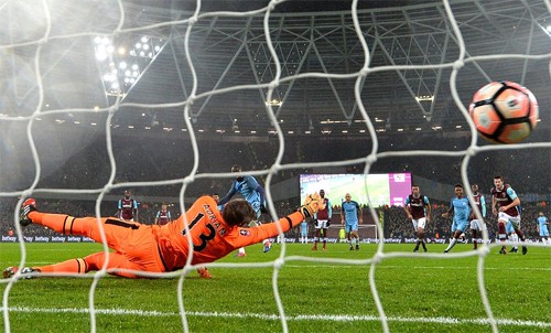Man City giành chiến thắng năm sao ở FA Cup - ảnh 1