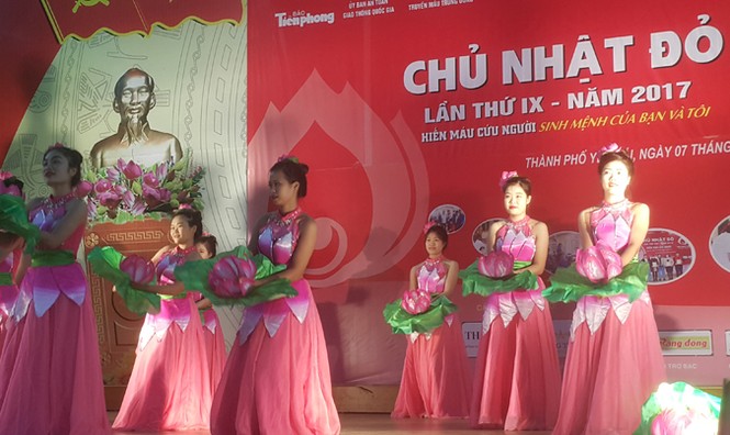 Tưng bừng ngày hội Chủ nhật Đỏ 2017 tại Yên Bái - ảnh 8