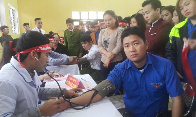 Tưng bừng ngày hội Chủ nhật Đỏ 2017 tại Yên Bái - ảnh 1
