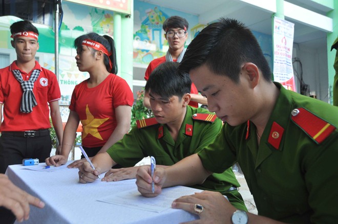 Hoa hậu Đại Dương, Top 10 HHVN hiến máu ở Cần Thơ - ảnh 7
