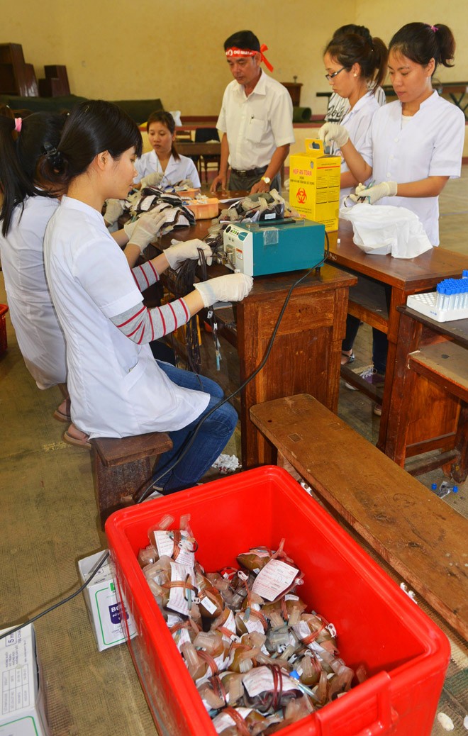 Gần 500 sinh viên Trường CĐSP Đắk Lắk đi hiến máu - ảnh 6