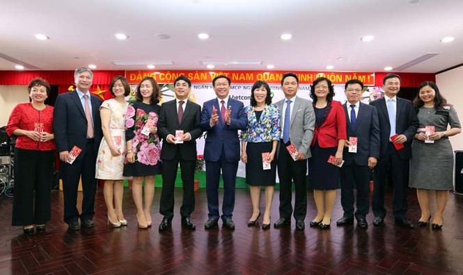 Phó Thủ tướng “xông đất”, giao nhiệm vụ cho ngân hàng - ảnh 2
