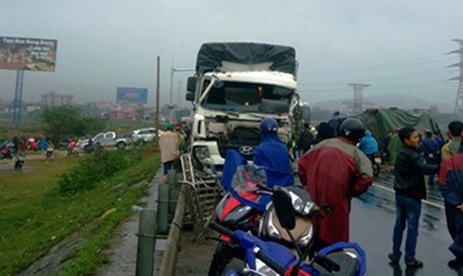 BẢN TIN ATGT: Người đàn ông gần đứt lìa chân sau cú tông của tàu hỏa - ảnh 3