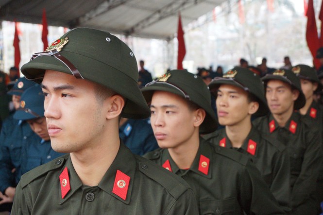 3.500 thanh niên Hà Nội lên đường nhập ngũ - ảnh 4