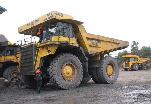Chiêm ngưỡng dàn siêu xe tải giá 100 tỷ đồng ở Việt Nam - ảnh 4